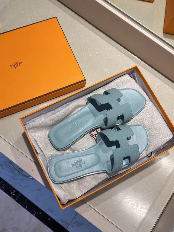 Hermes Shoe 